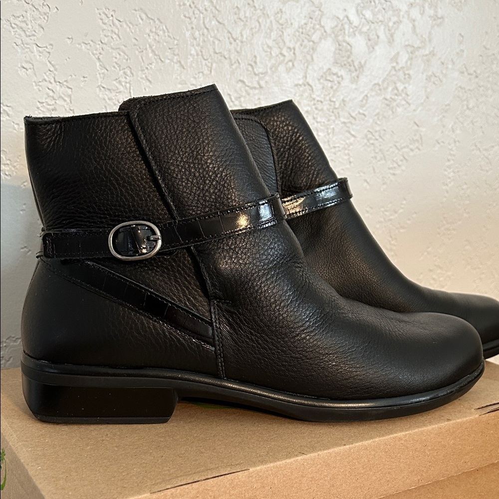 Naot Briza Black Leather Ankle Booties